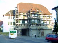 Sogenanntes Torbogengebäude, das durch einen Verbindungsbau an den geplanten Neubau angeschlossen werden soll